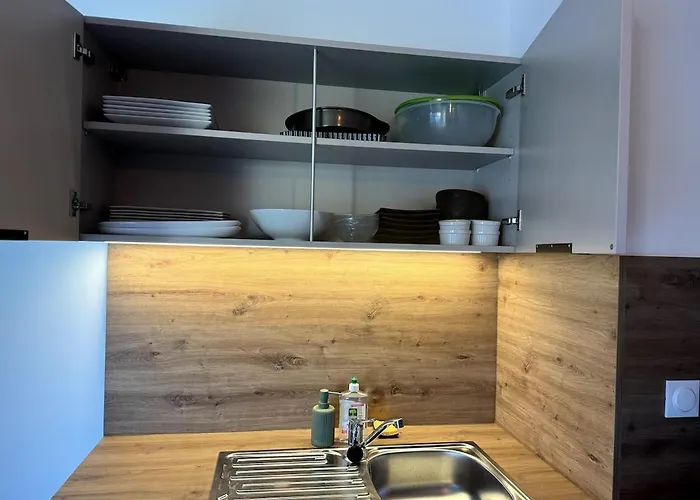 Neuf, Tv, Wifi, Clim, Parking Gratuit Apartment *